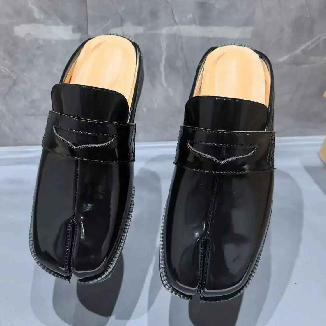 Split Toe Tabi Men's Slippers  - Shoes Heels Men recension och pris