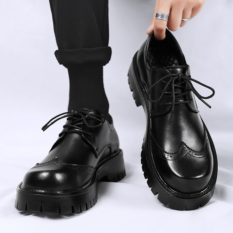 Hight Quality 2024 Spring New  - Men Shoes Louboutin recension och pris